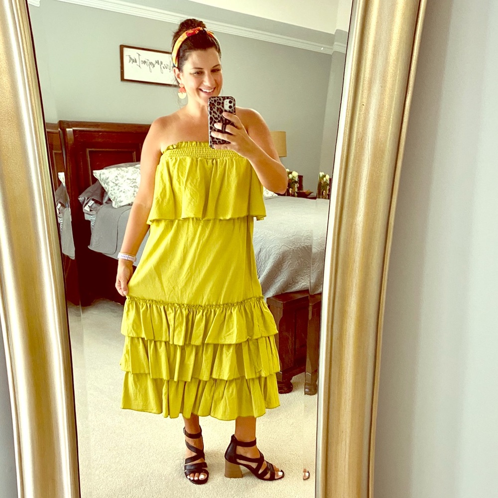 Ruffled Strapless FUN Dress